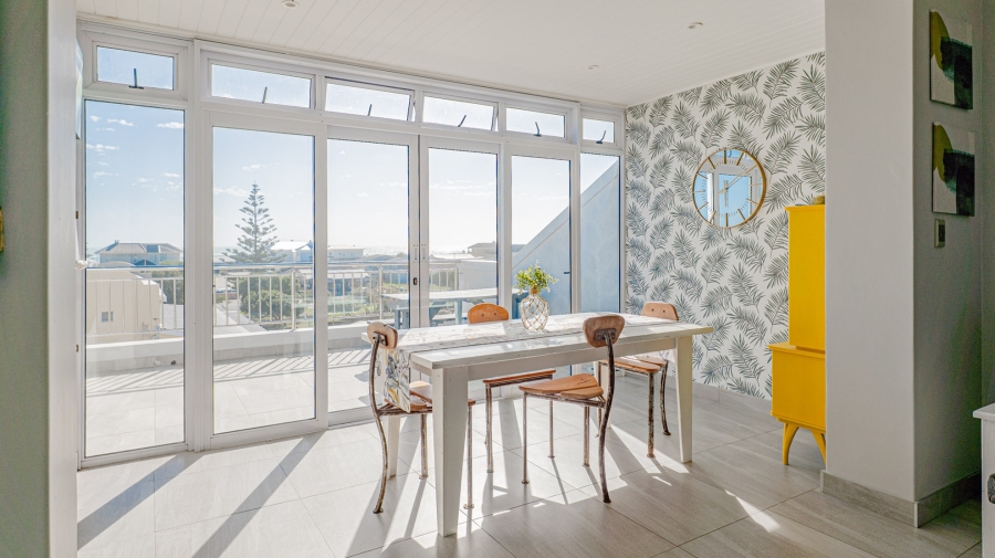 2 Bedroom Property for Sale in Struisbaai Western Cape